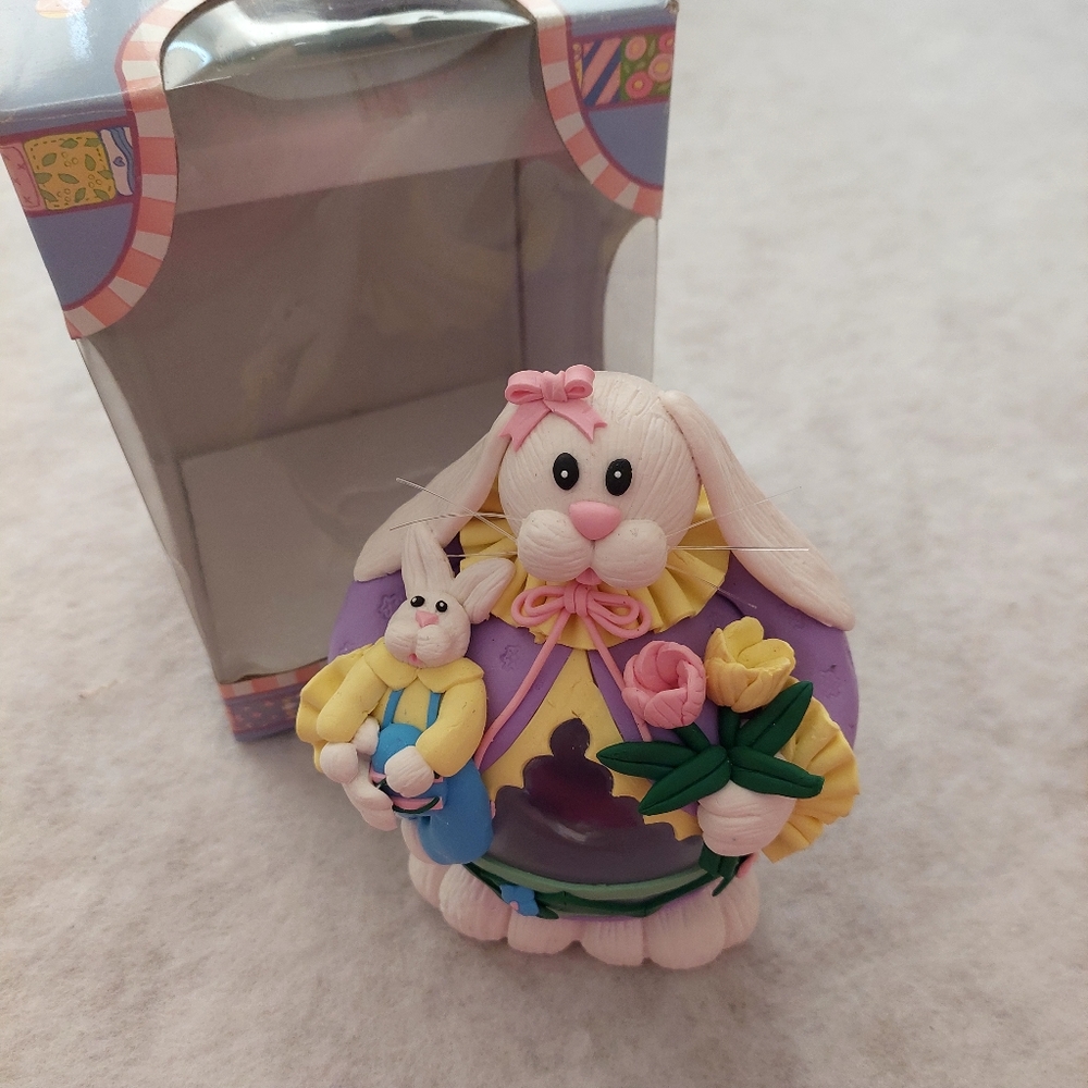 CWC  Collectible Glass Easter Bunny NIB - Picture 2 of 10